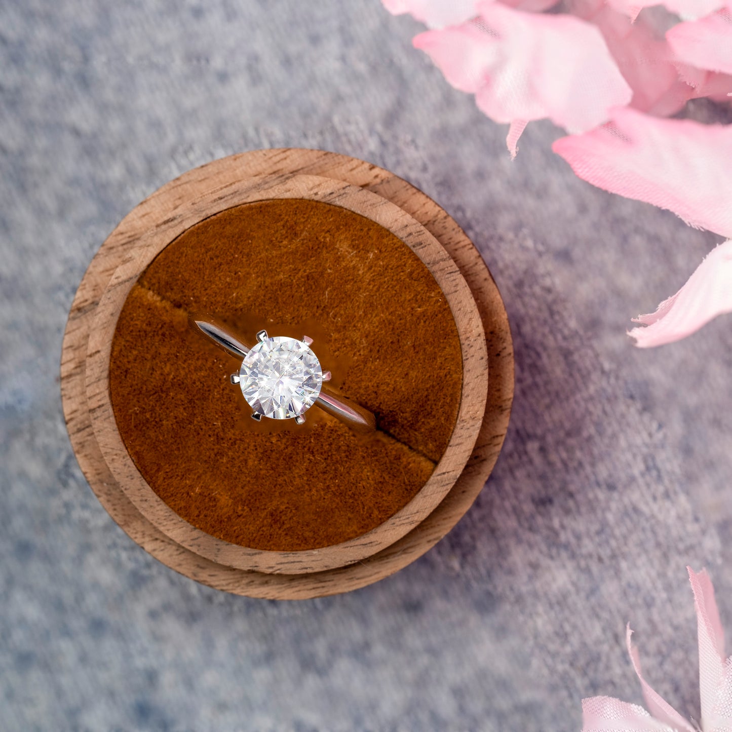 1 Carat IGI Certified D color VVS1 Clarity Round Excellent Cut Lab Grown Diamond Solitaire Engagement Ring