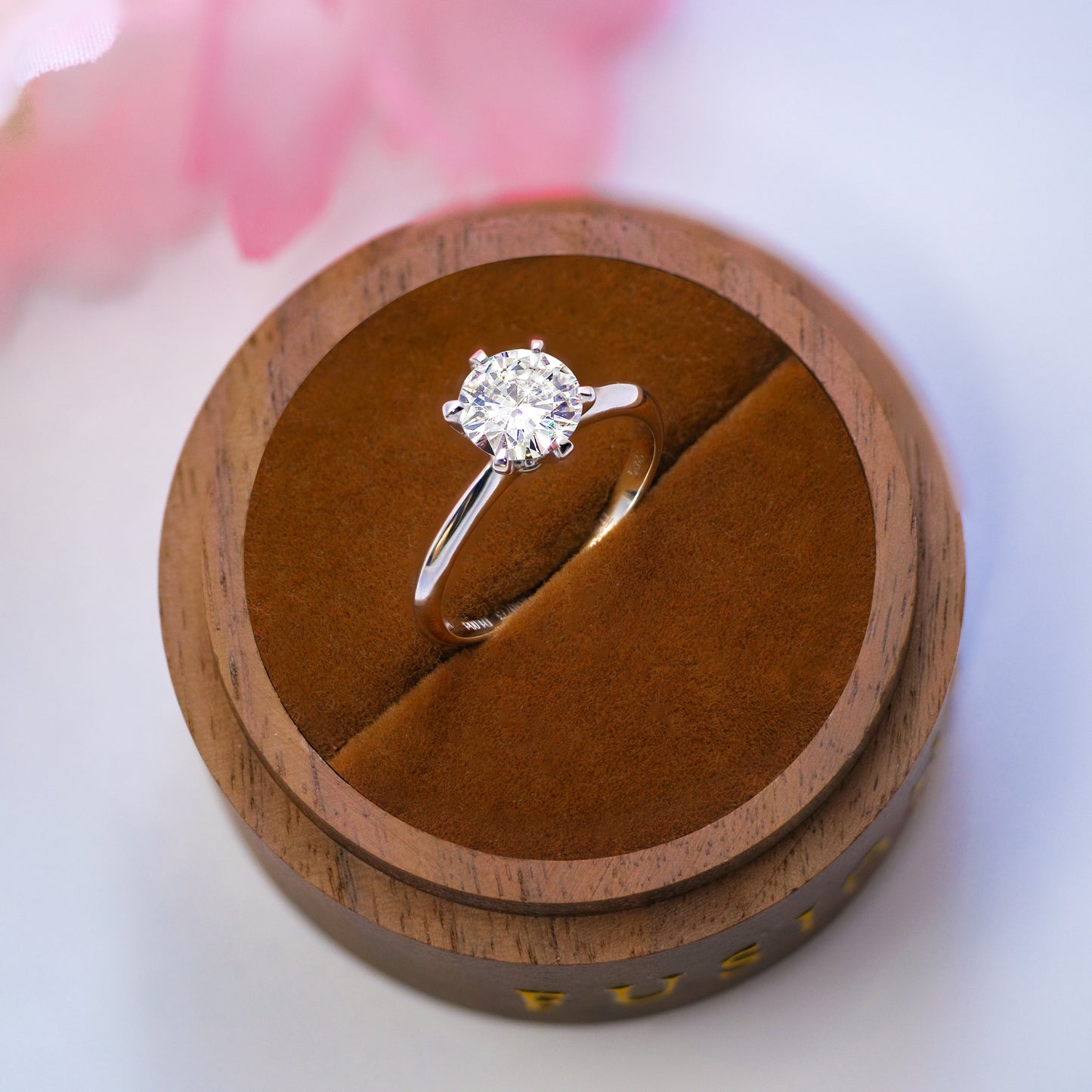 1 Carat IGI Certified D color VVS1 Clarity Round Excellent Cut Lab Grown Diamond Solitaire Engagement Ring