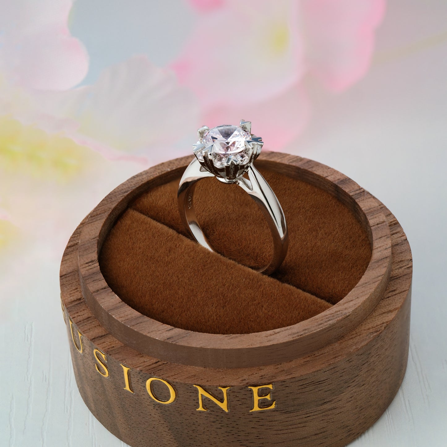 1 Carat IGI Certified D color VVS1 Clarity Round Excellent Cut Lab Grown Diamond Halo Engagement Ring,