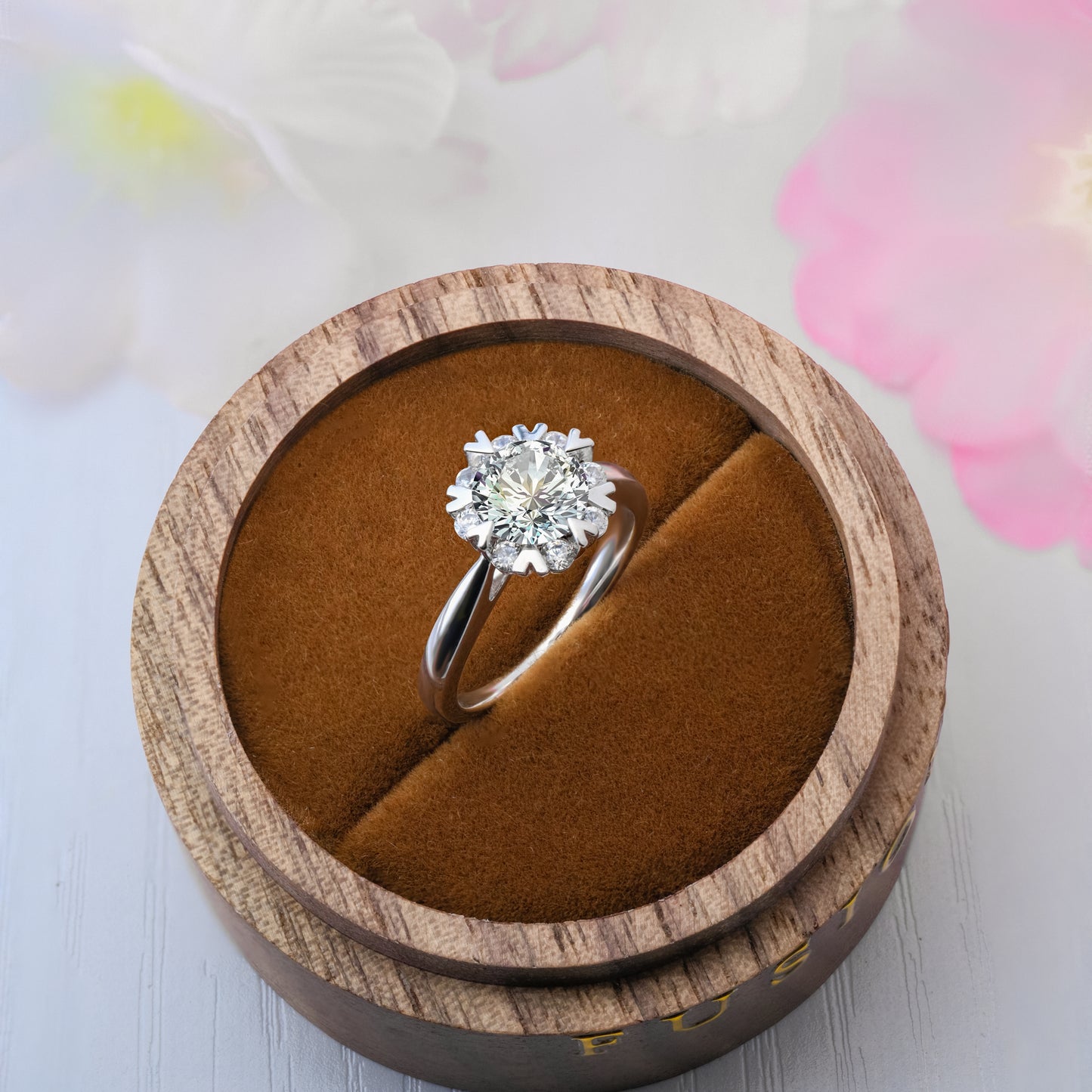 1 Carat IGI Certified D color VVS1 Clarity Round Excellent Cut Lab Grown Diamond Halo Engagement Ring,