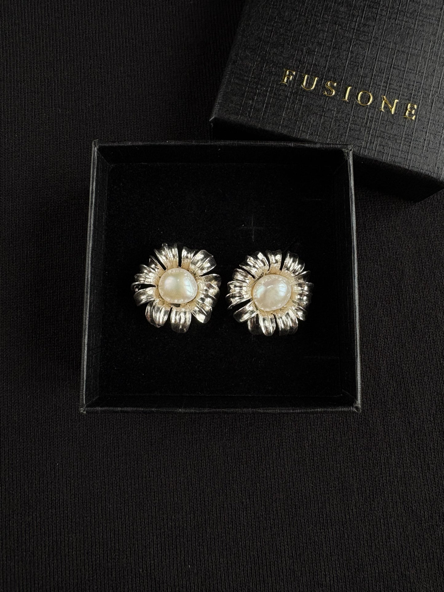 S925 Silver White Baroque Pearl Daisy Studs,Earrings,Brooch, Pendant