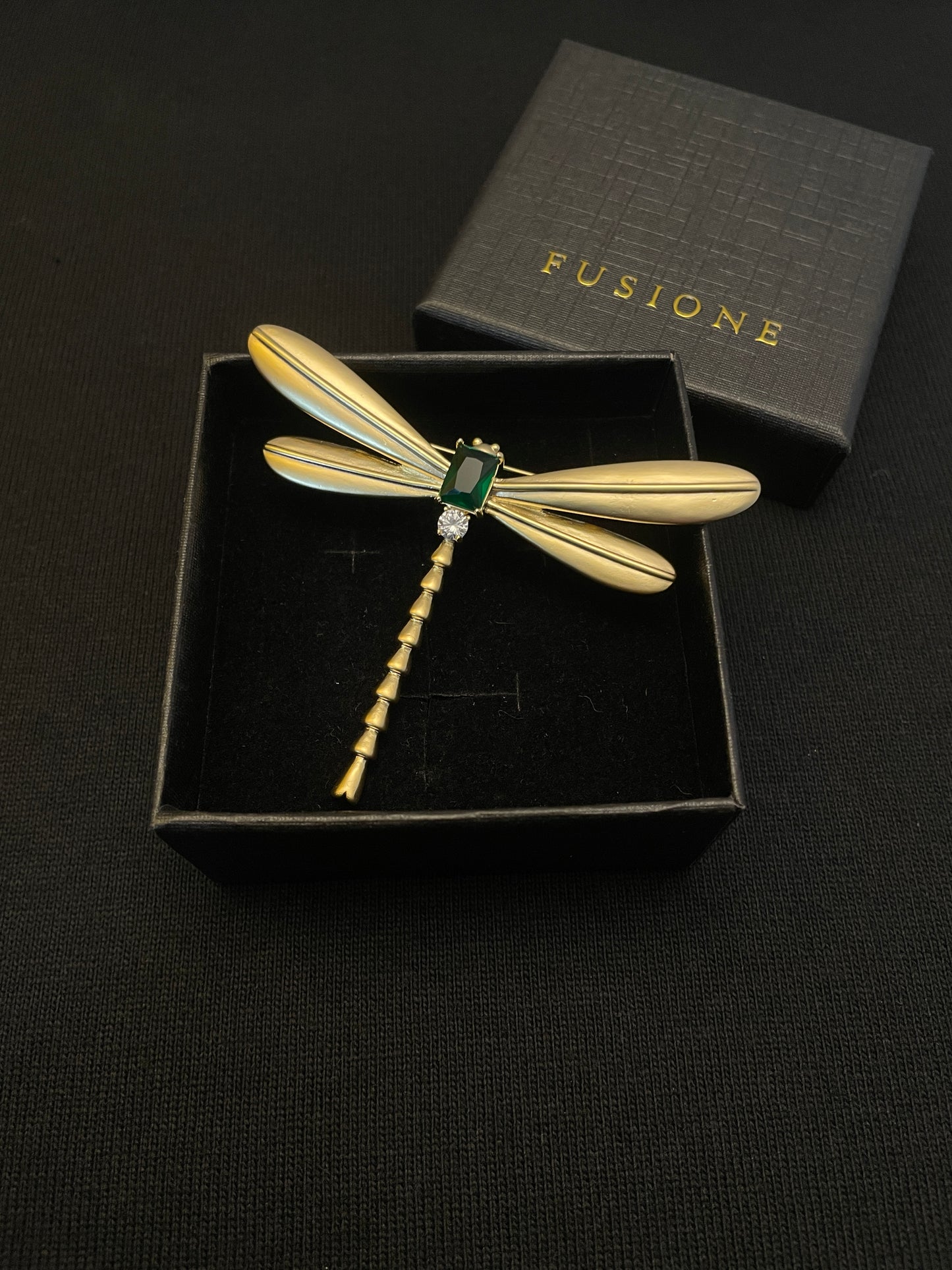 Emerald dragonfly brooch pendant