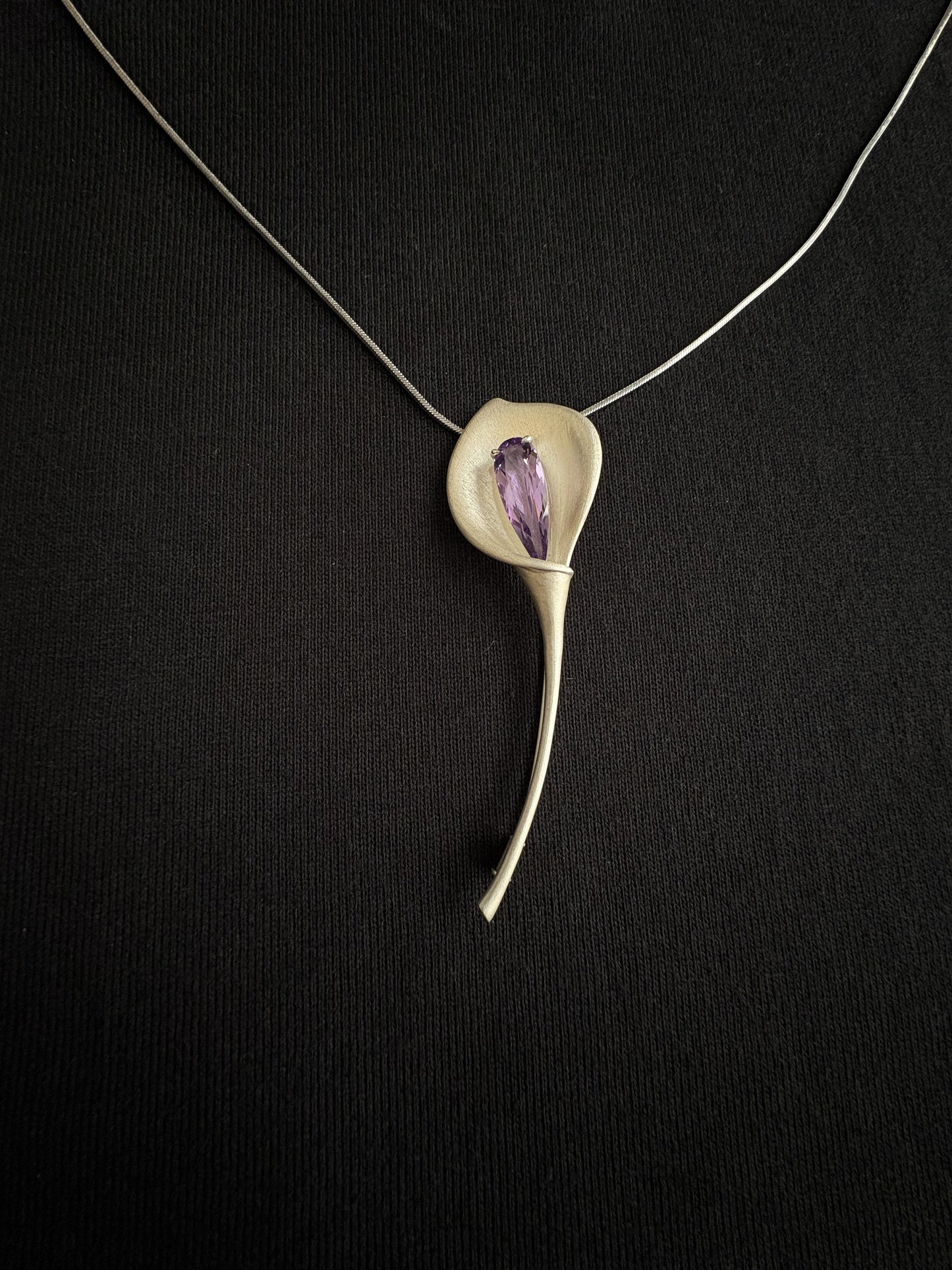 S925 Silver Natural China Amethyst / Smoky Quartz Calla Brooch Pendant