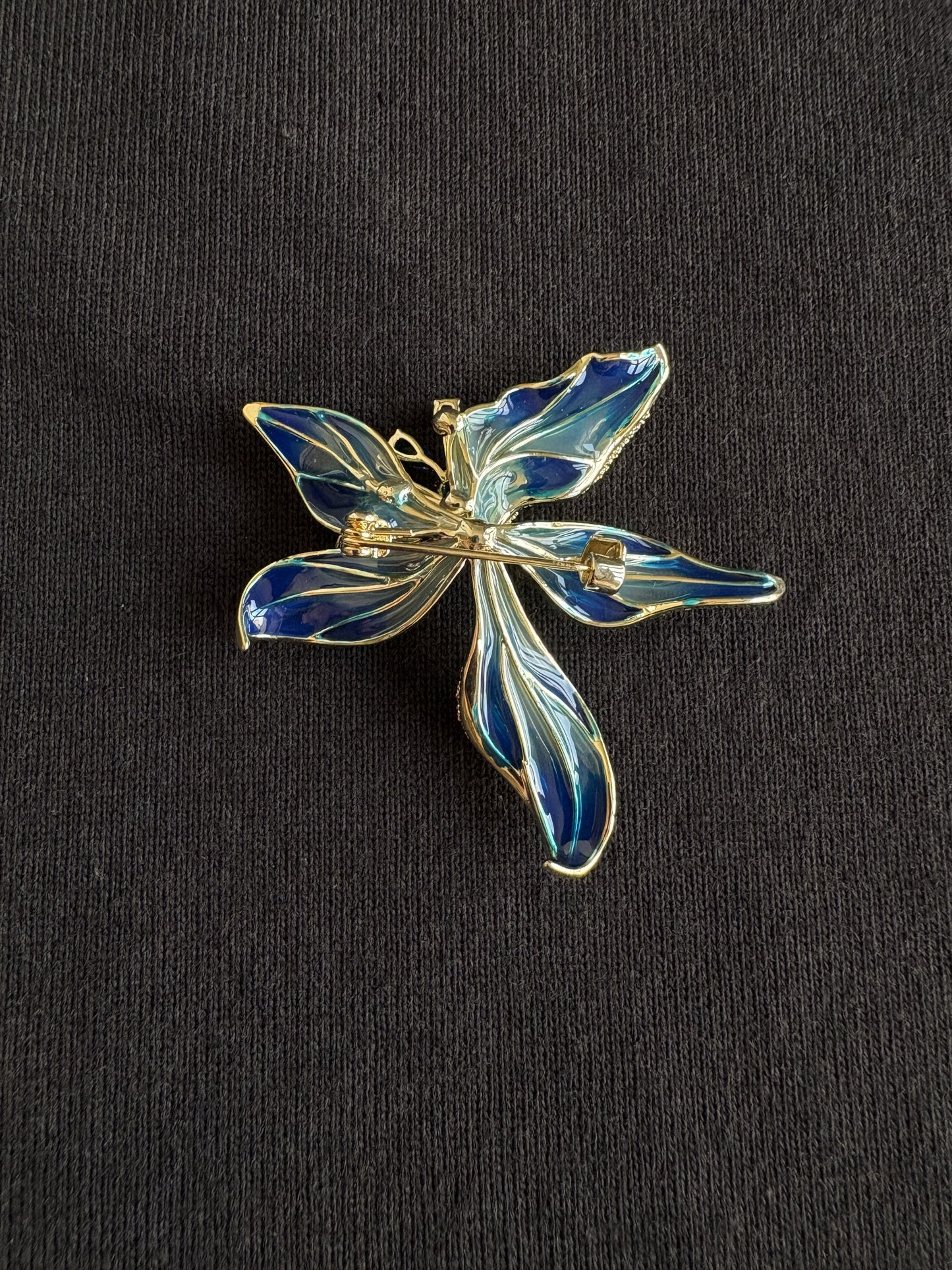 Enamel Purple/Blue lris brooch pendant