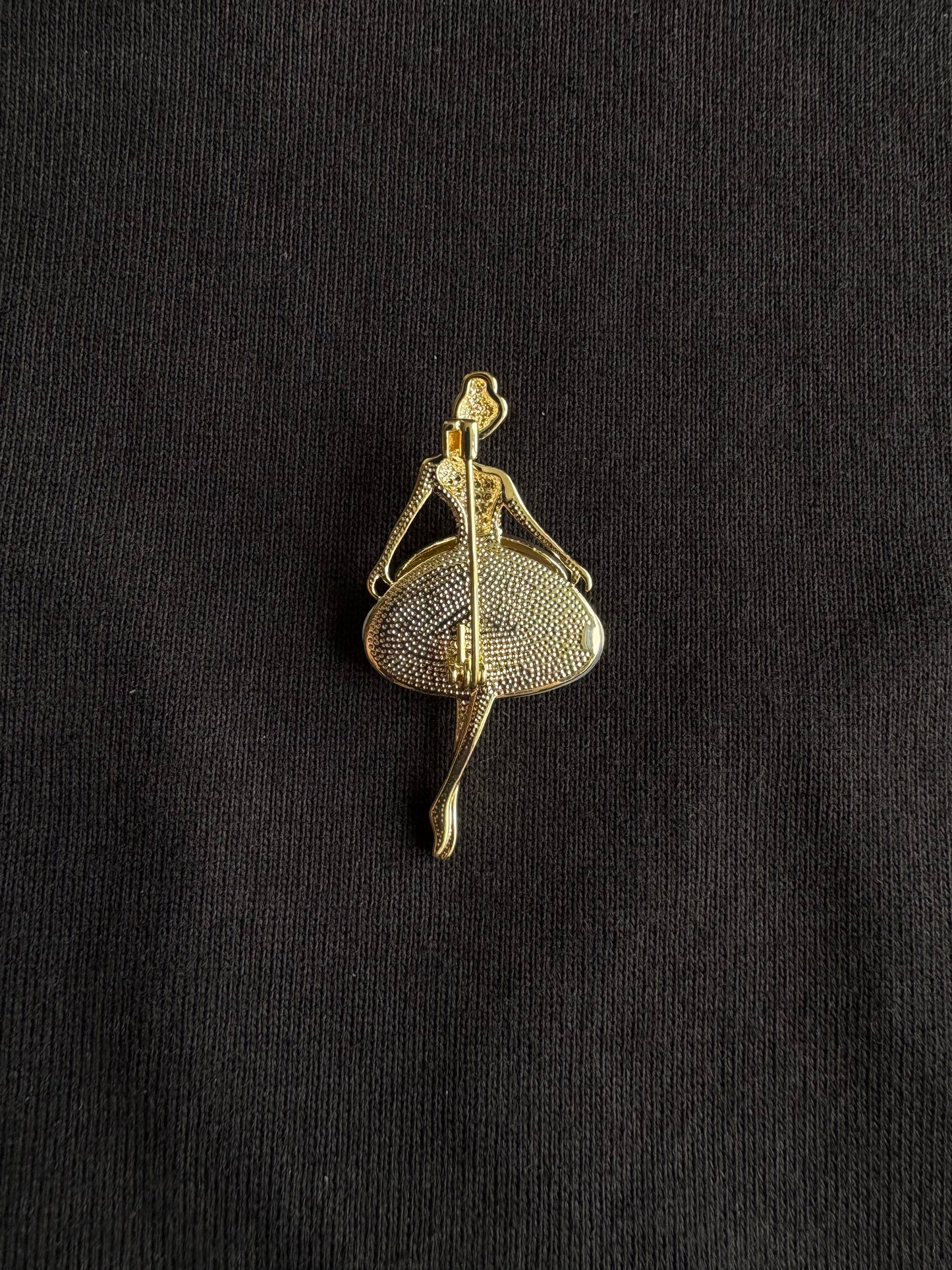 Freshwater mother of pearl ballet girl brooch pendant