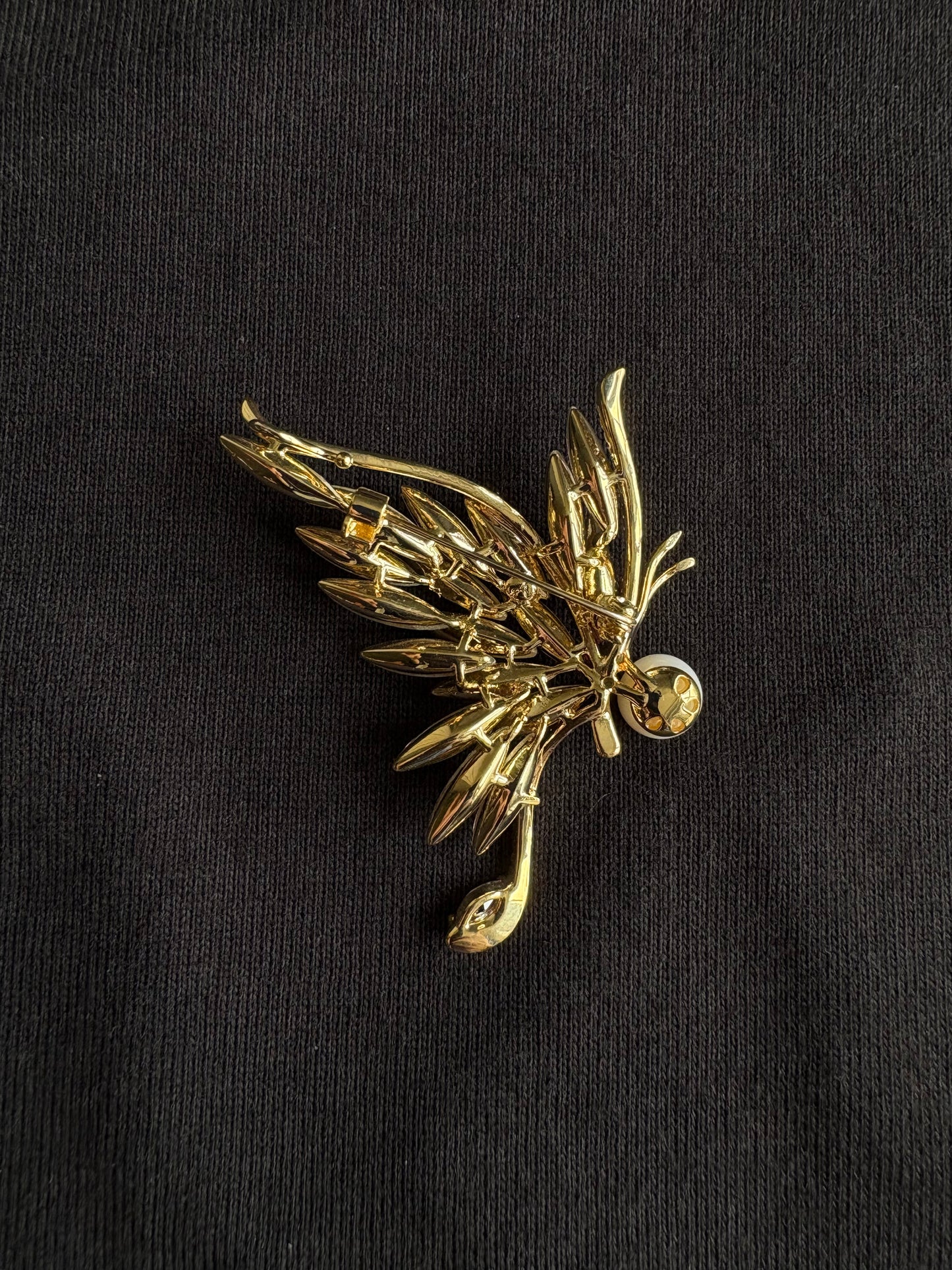 Freshwater pearl red/blue butterfly brooch pendant