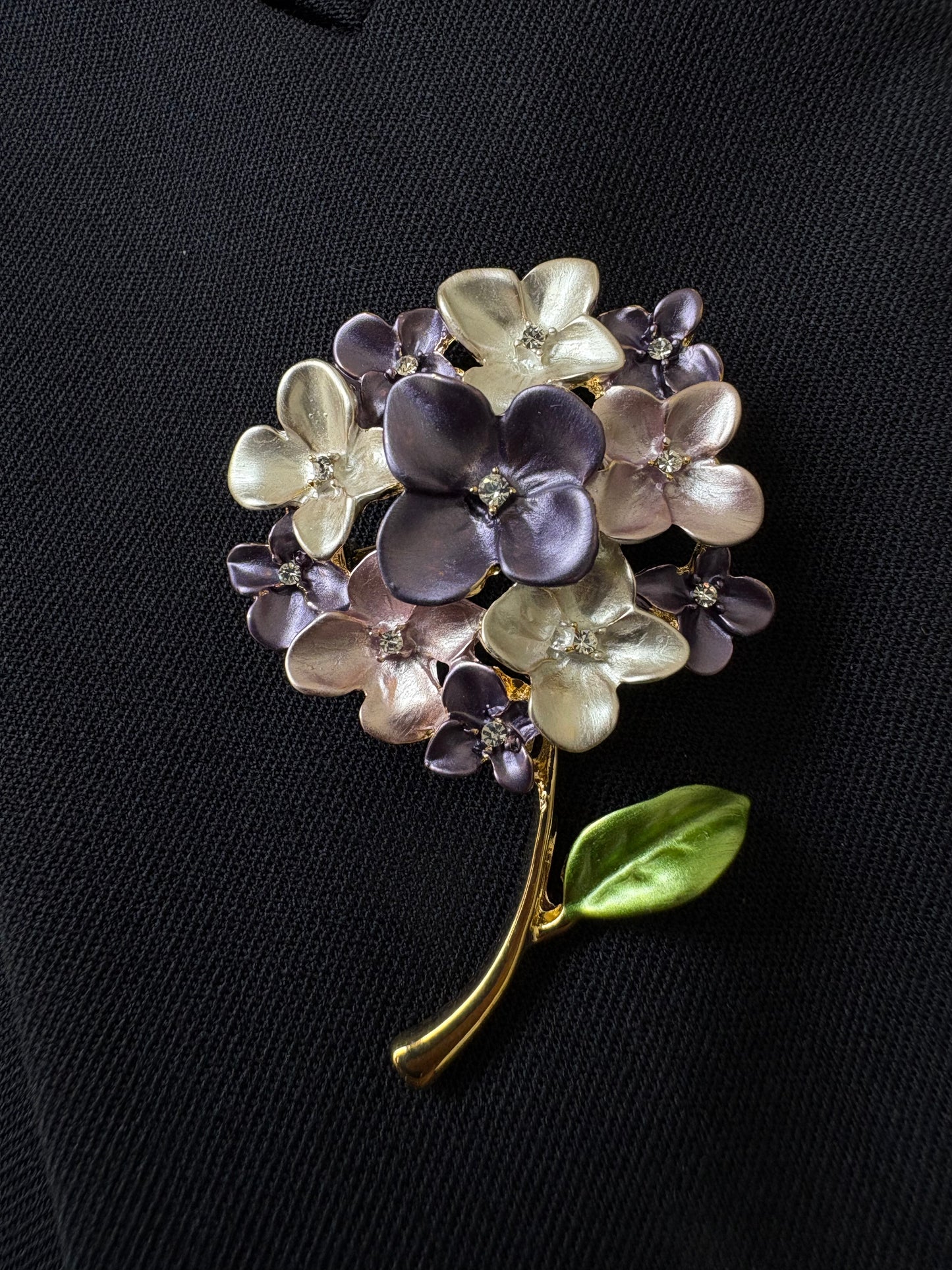 Enamel purple/blue hydrangea brooch pendant