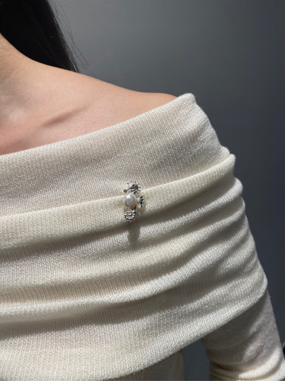 Sterling Silver White Freshwater Baroque Pearl Sri Lanka Sapphire Sea Horse Brooch, Pendant(one of a kind piece in the world)