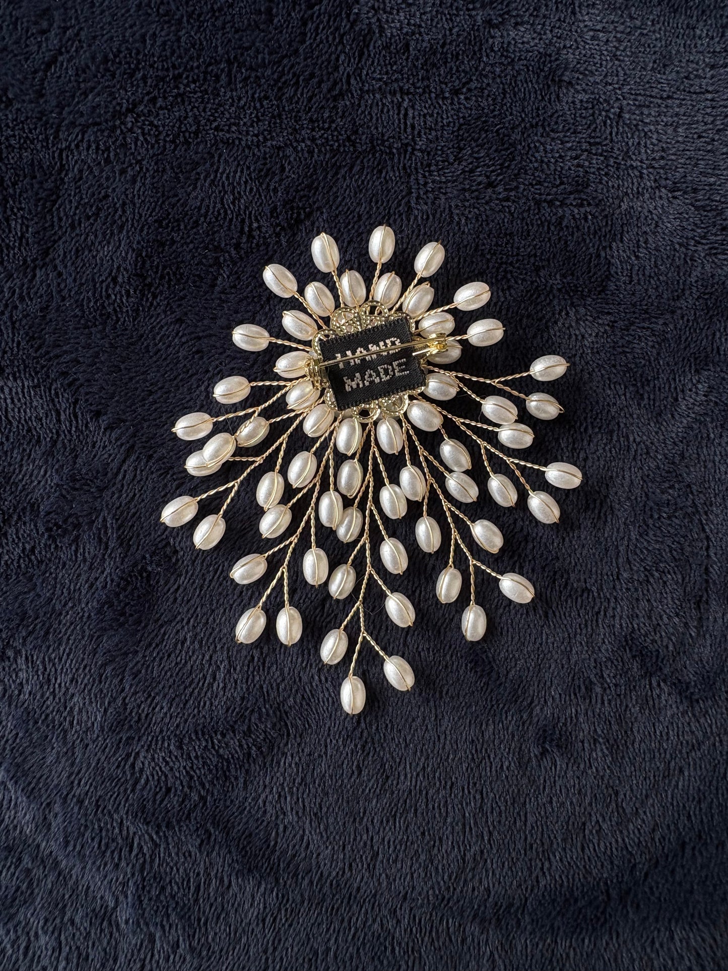 White Artificial Pearl Flower Brooch (Free Gift)