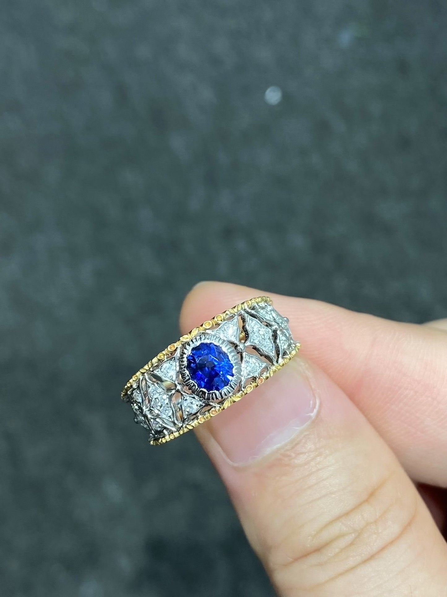 1.5 Carat GRS Certified Royal Blue Sri Lankan Sapphire Ring