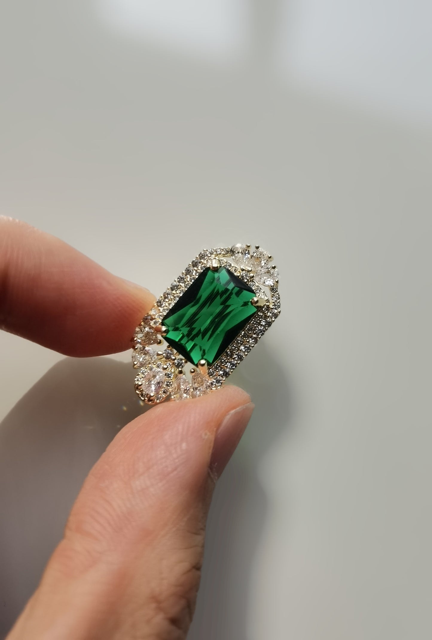Emerald rectangle crown brooch pendant