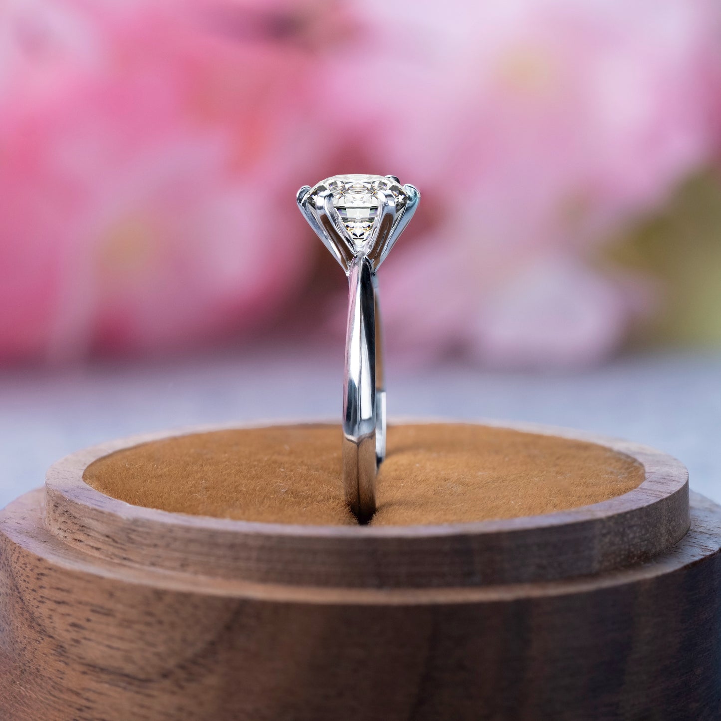 1 Carat IGI Certified D color VVS1 Clarity Round Excellent Cut Lab Grown Diamond Solitaire Engagement Ring