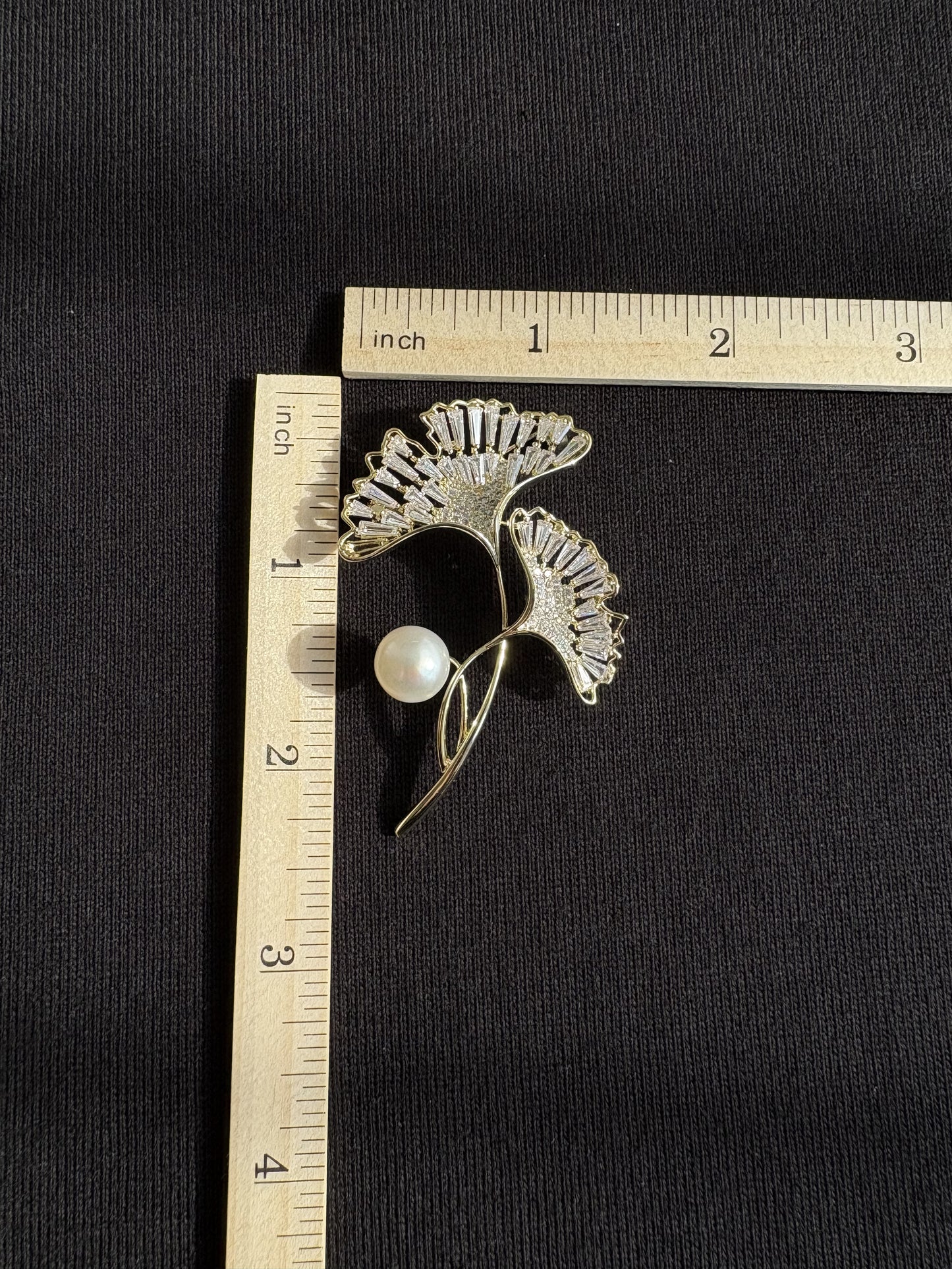 Freshwater Pearl Gold/Silver ginkgo brooch pendant