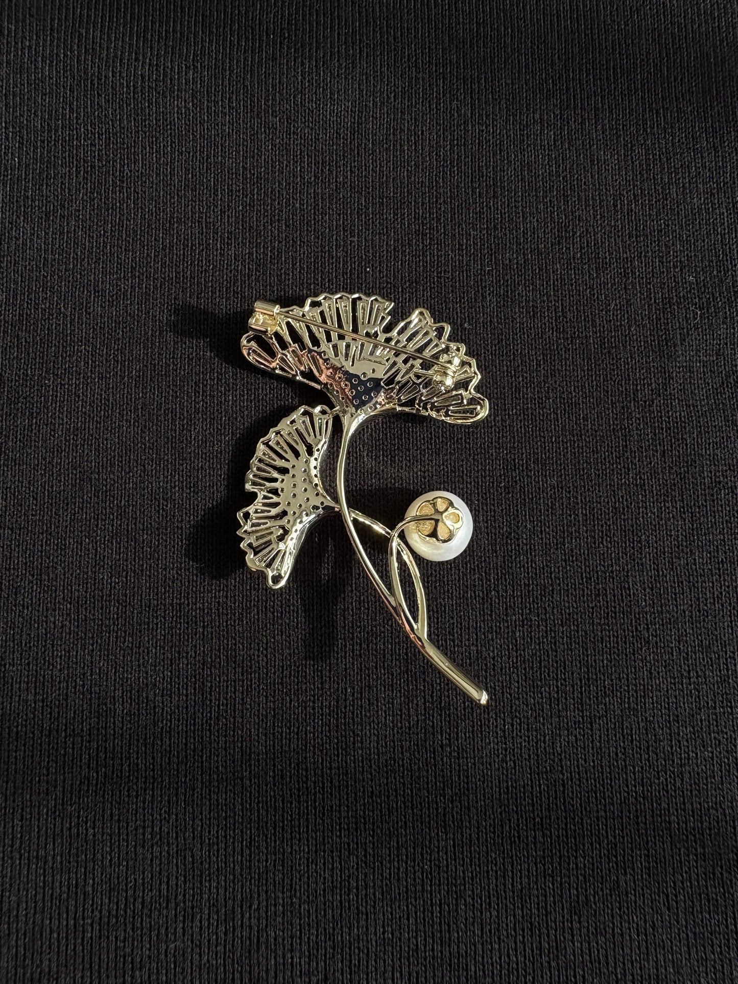 Freshwater Pearl Gold/Silver ginkgo brooch pendant