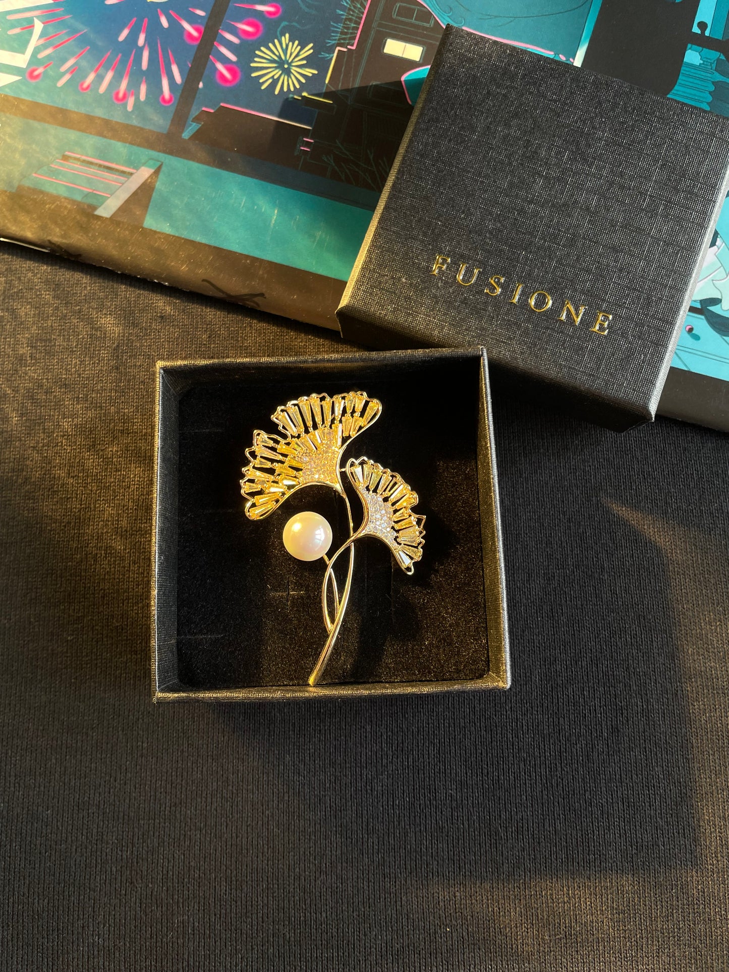 Freshwater Pearl Gold/Silver ginkgo brooch pendant