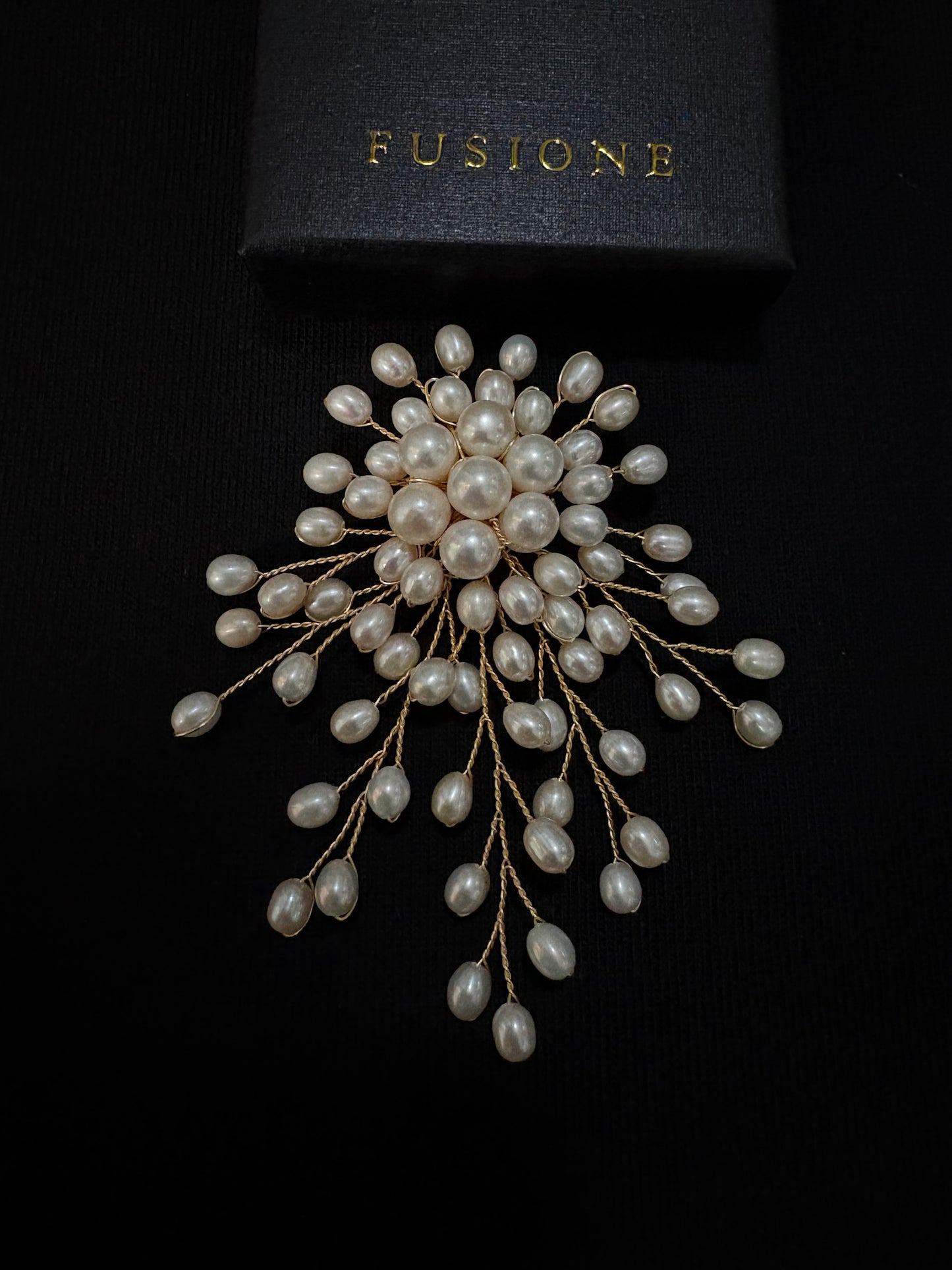 White Freshwater Pearl Silver/Gold Wire Brooch Pendant
