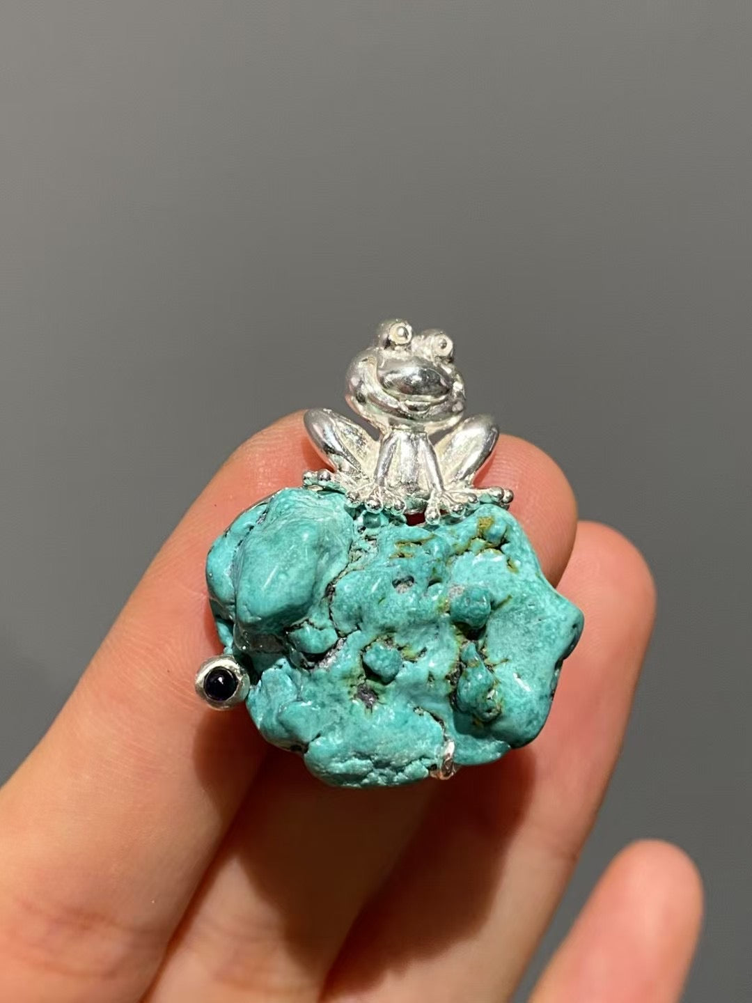 S925 Silver Natural Turquoise Sri Lankan Sapphire Frog Brooch, Pendant.a one-of-a-kind piece in the world