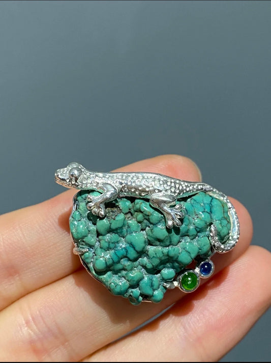 S925 Silver Natural Turquoise Sri Lankan Sapphire Lizard Brooch, Pendant.a one-of-a-kind piece in the world