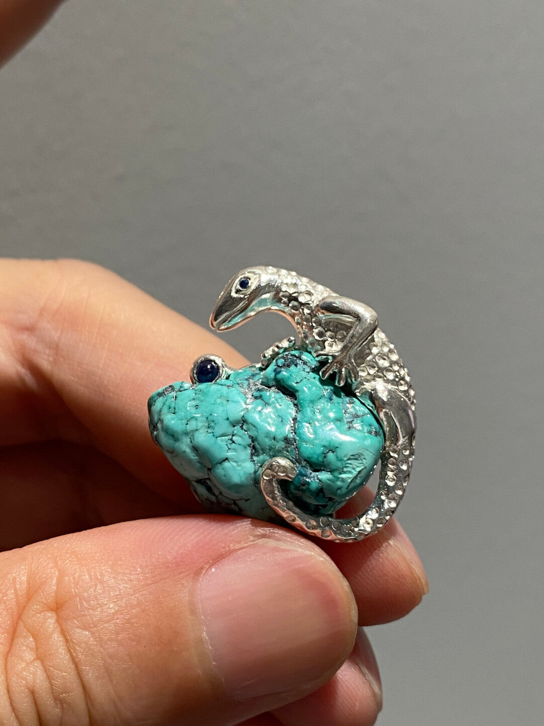 S925 Silver Natural Turquoise Sri Lankan Sapphire Chameleon Brooch, Pendant.one-of-a-kind piece in the world