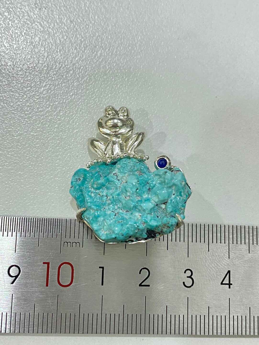 S925 Silver Natural Turquoise Sri Lankan Sapphire Frog Brooch, Pendant.a one-of-a-kind piece in the world