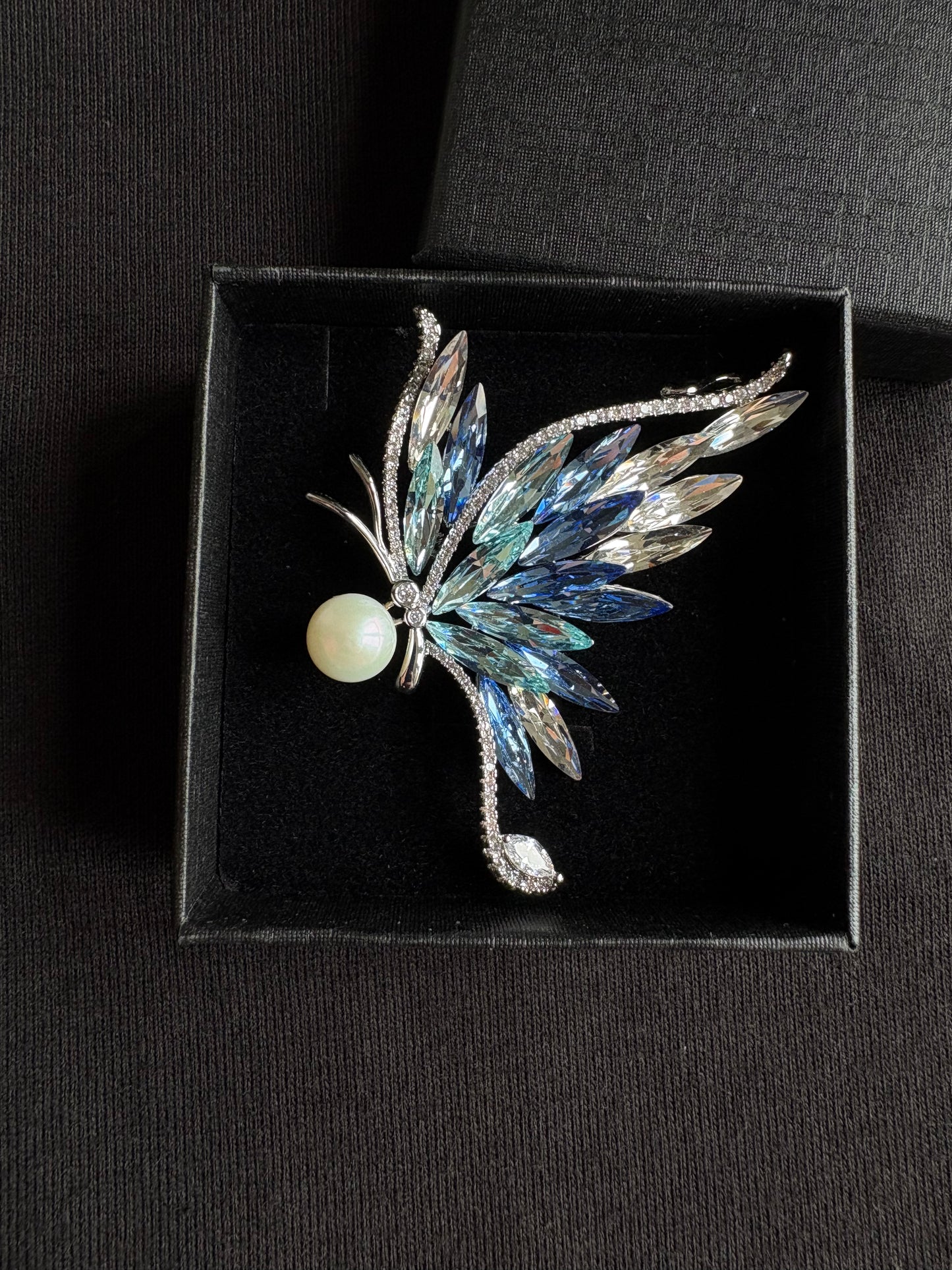 Freshwater pearl red/blue butterfly brooch pendant