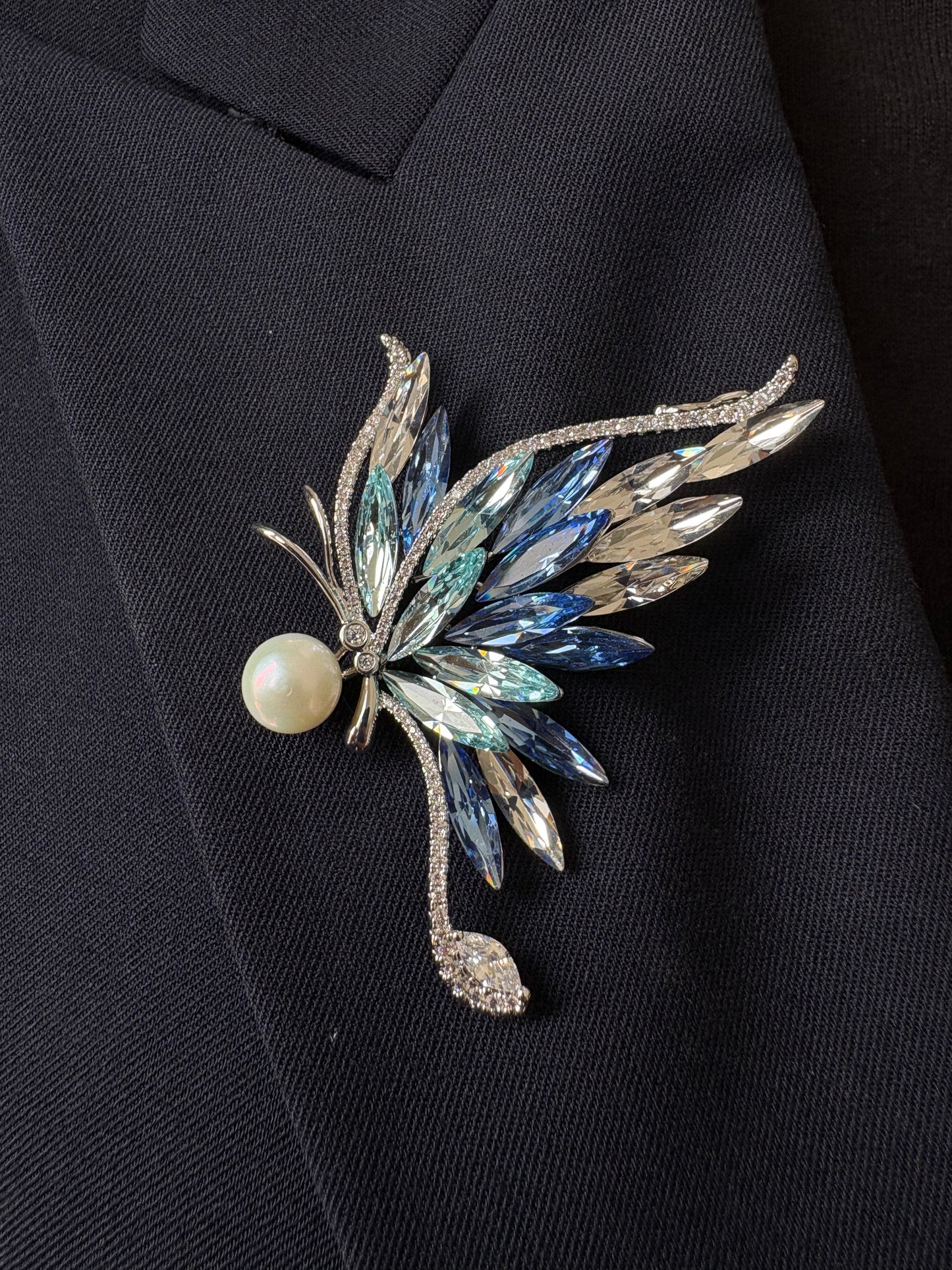 Freshwater pearl red/blue butterfly brooch pendant