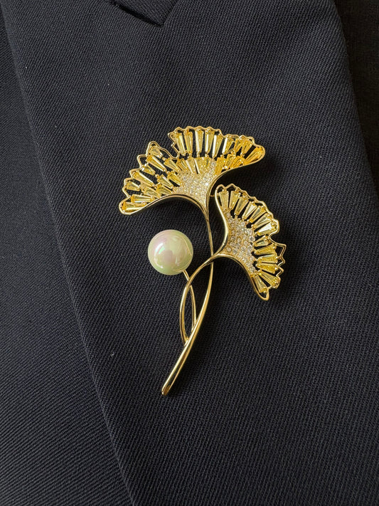 Freshwater Pearl Gold/Silver ginkgo brooch pendant
