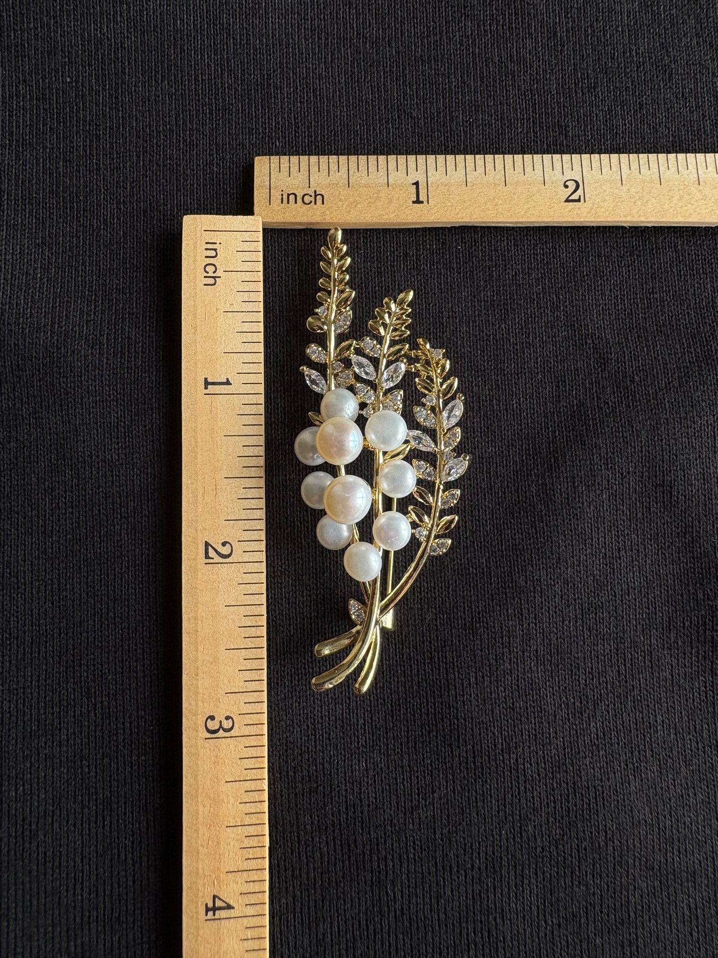 Freshwater pearl wheat brooch pendant