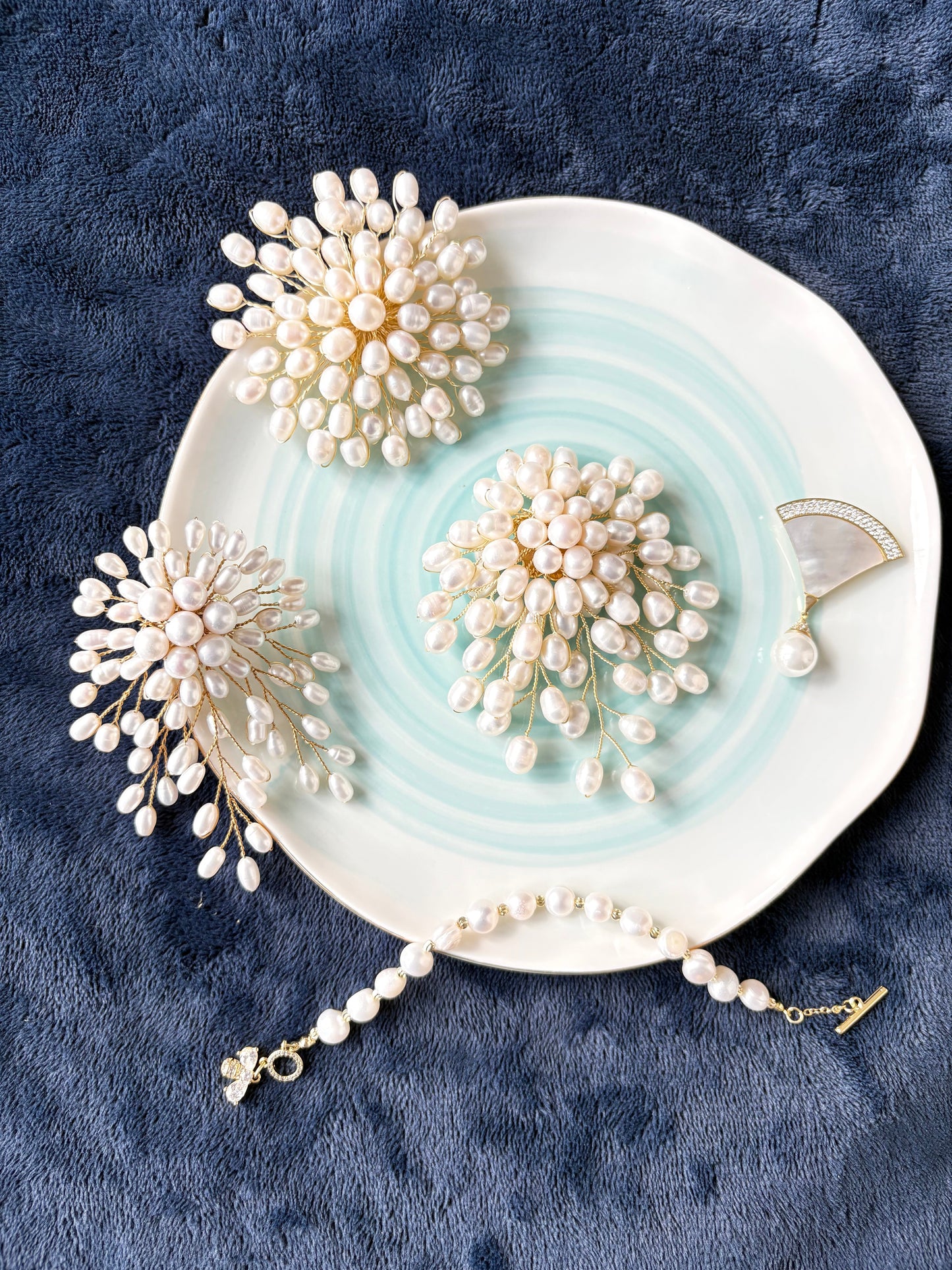 White Freshwater Pearl Flower Brooch Pendant